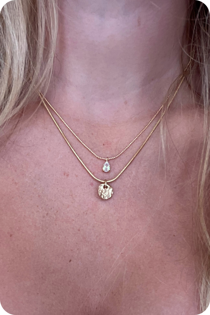 A Simple Statement Necklace